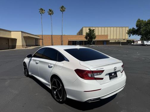 Platinum White Pearl 2020 Honda Accord Sport 1.5T