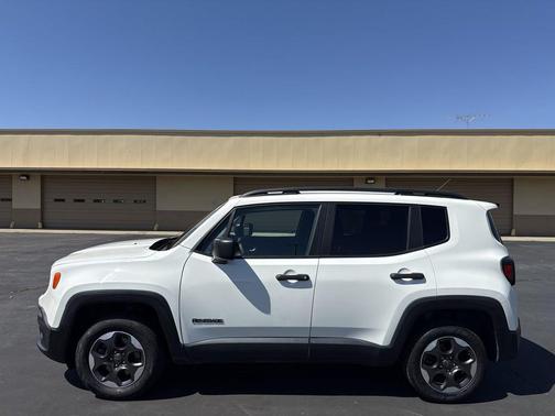 Alpine White 2017 Jeep Renegade Sport