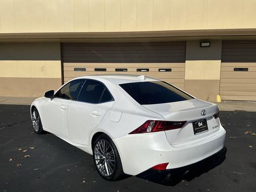 2016 Lexus IS 200t Base