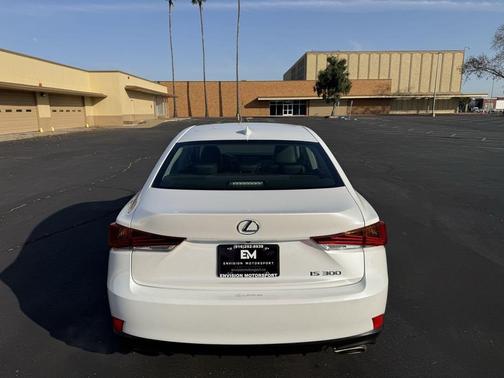 2019 Lexus IS 300 Base