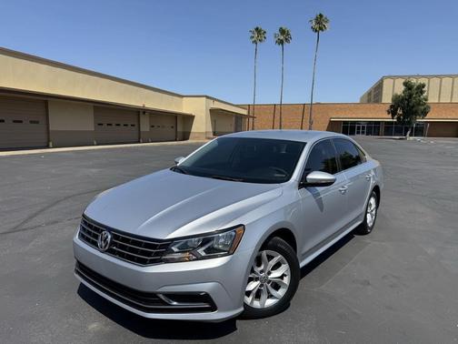 Reflex Silver Metallic 2016 Volkswagen Passat 1.8T S