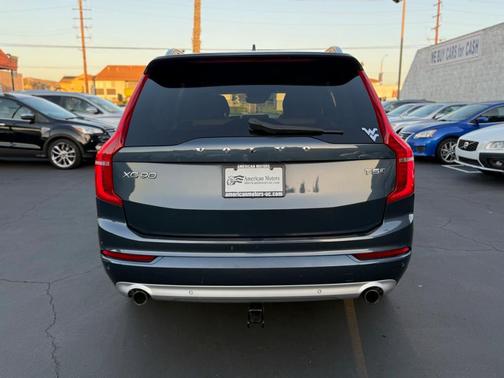2018 Volvo XC90 T5 Momentum