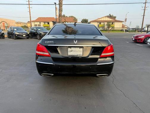 2012 Hyundai Equus Signature