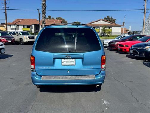 Light Sapphire Blue Metallic 2003 Ford Windstar SE