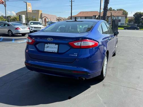 2016 Ford Fusion Hybrid SE