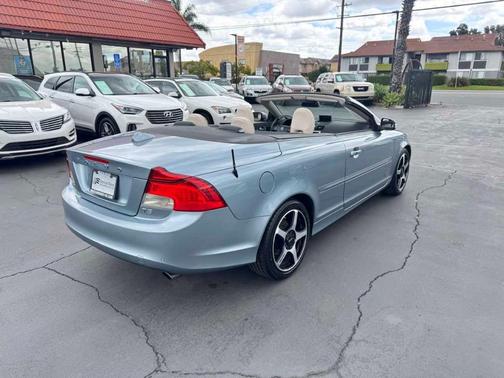 Celestial Blue Pearl Metallic 2012 Volvo C70 T5