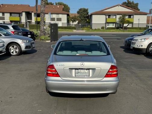 2000 Mercedes-Benz S-Class Base