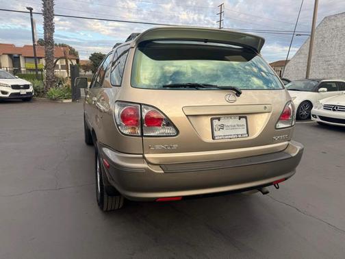 2002 Lexus RX 300 Base (A4)