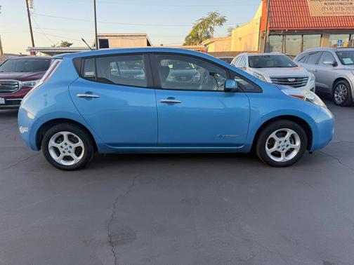 2013 Nissan Leaf SV