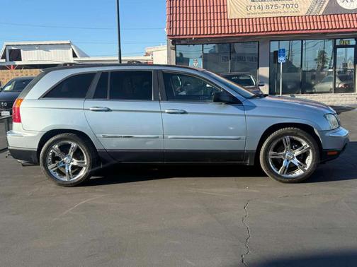 2005 Chrysler Pacifica Touring
