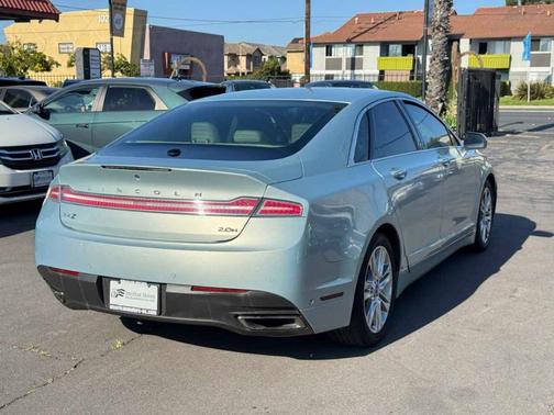 2013 Lincoln MKZ Hybrid Base