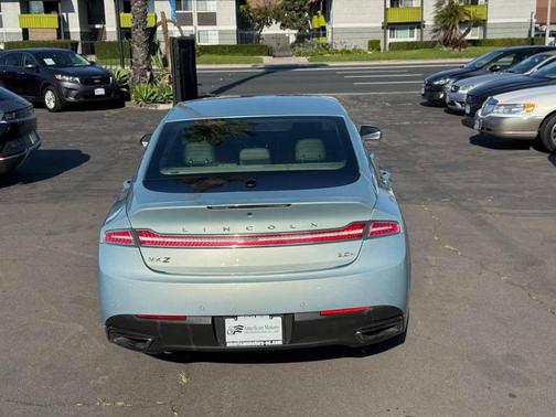 2013 Lincoln MKZ Hybrid Base
