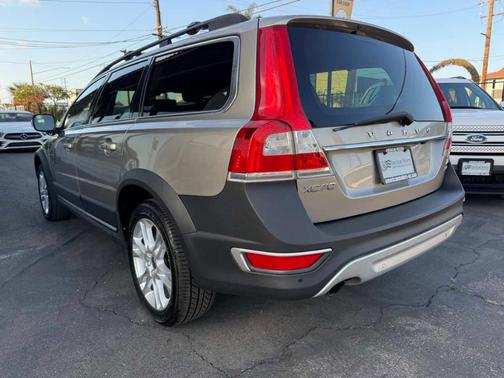 2016 Volvo XC70 T5 Platinum