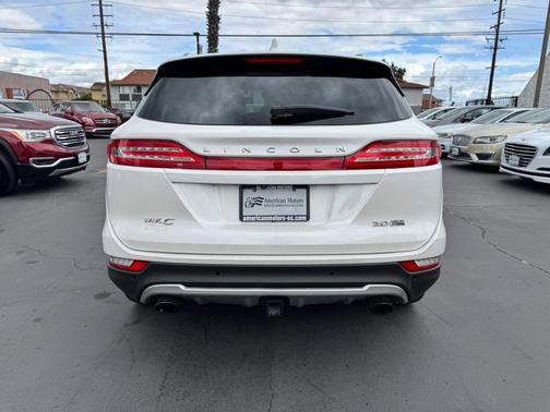 White Platinum Tri-Coat Metallic 2015 Lincoln MKC Base