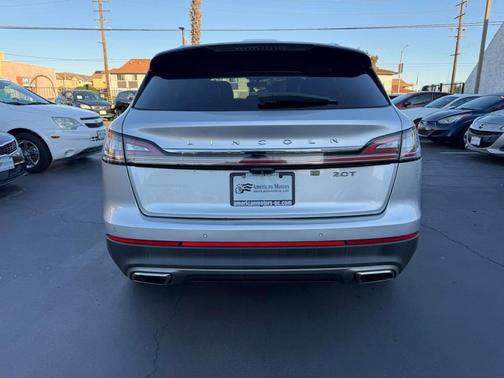 2019 Lincoln Nautilus Reserve