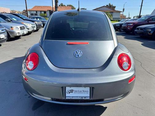 2006 Volkswagen New Beetle 2.5