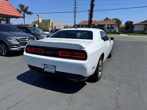 2018 Dodge Challenger SXT