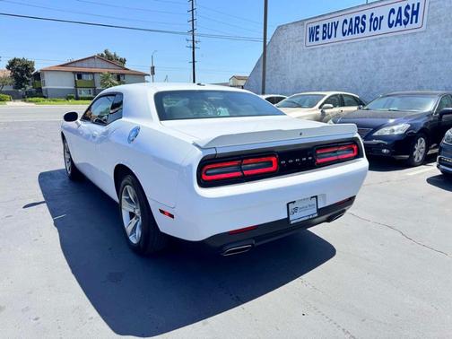 2018 Dodge Challenger SXT