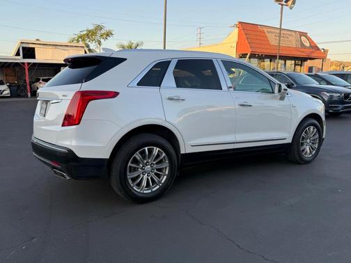 2017 Cadillac XT5 Luxury