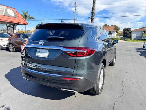 2020 Buick Enclave Essence