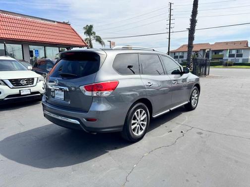 Gun Metallic 2016 Nissan Pathfinder S
