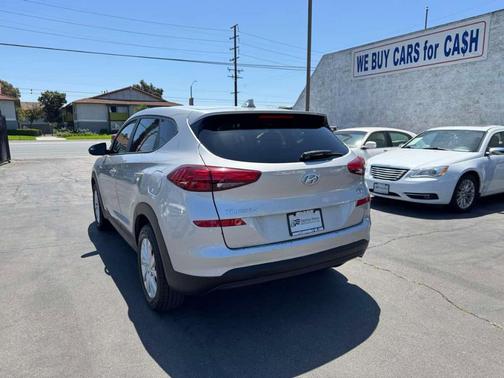 2020 Hyundai TUCSON SE