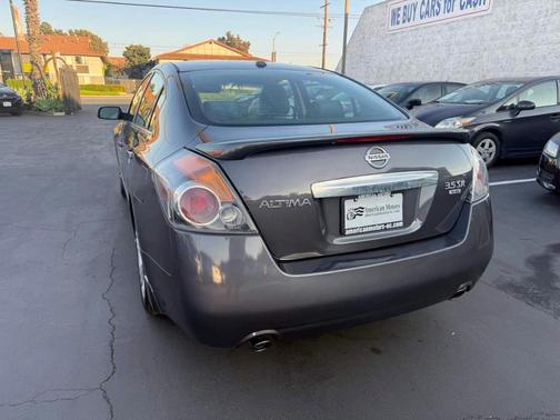 2011 Nissan Altima 3.5 SR