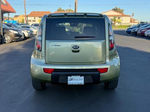 2011 Kia Soul +
