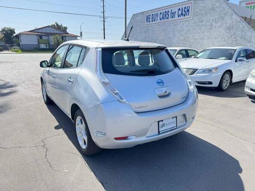 2012 Nissan Leaf SL