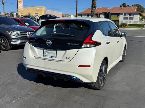 2020 Nissan Leaf SV