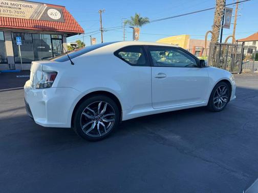 2016 Scion tC Base