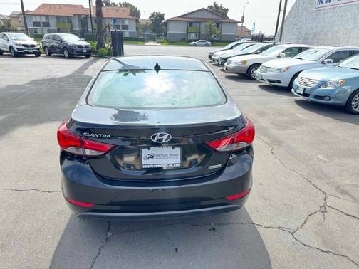 2015 Hyundai ELANTRA Limited