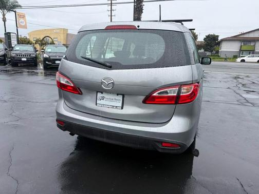 2014 Mazda Mazda5 Sport