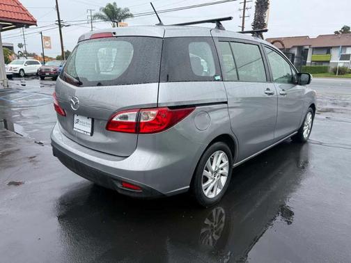 2014 Mazda Mazda5 Sport