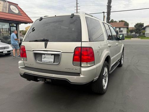 2004 Lincoln Aviator Luxury
