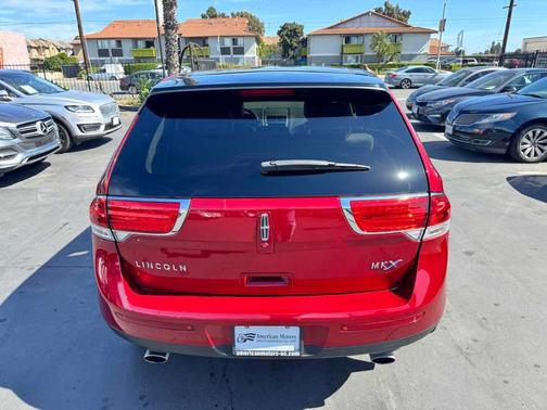 2014 Lincoln MKX Base