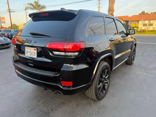 2020 Jeep Grand Cherokee Altitude