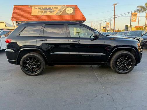 2020 Jeep Grand Cherokee Altitude