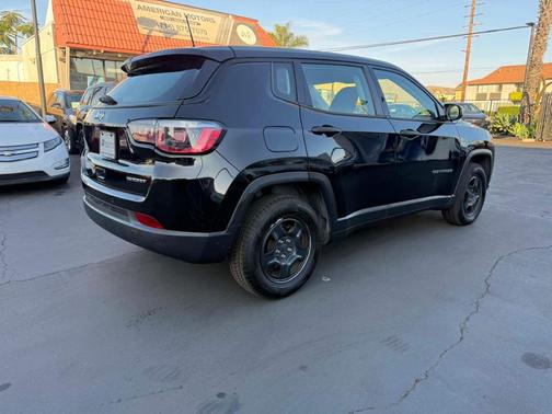 2018 Jeep Compass Sport