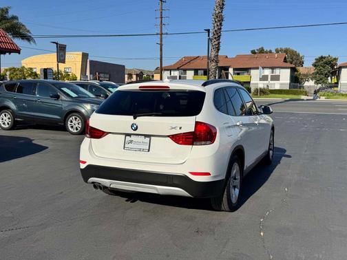 Mineral White Metallic 2014 BMW X1 sDrive28i
