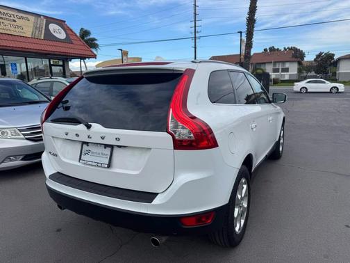 2013 Volvo XC60 3.2 Platinum