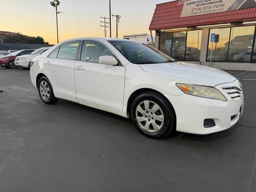 2011 Toyota Camry LE