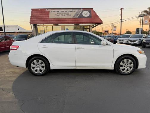 2011 Toyota Camry LE