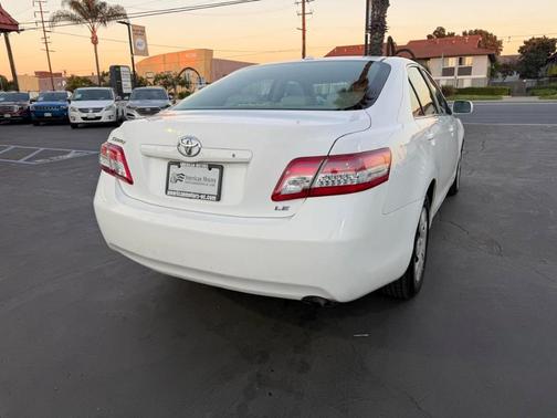 2011 Toyota Camry LE