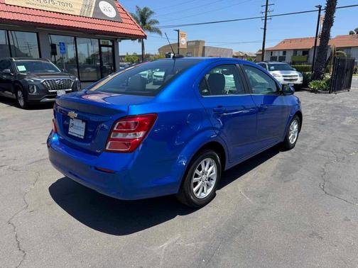 2017 Chevrolet Sonic LT