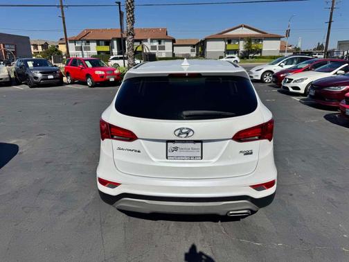 Frost White Pearl 2017 Hyundai Santa Fe Sport 2.4L