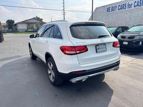 2018 Mercedes-Benz GLC 300 Base