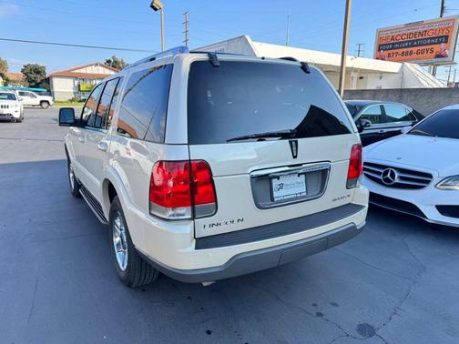 2005 Lincoln Aviator Luxury