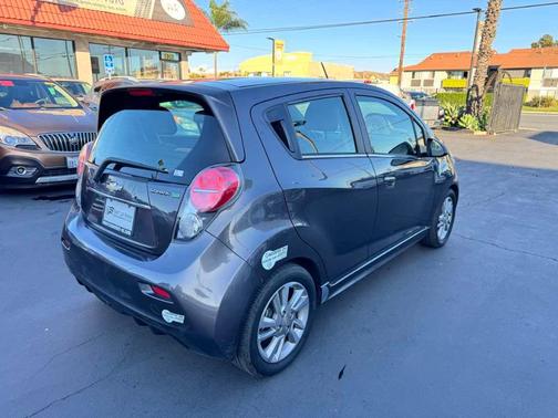 2014 Chevrolet Spark EV 2LT