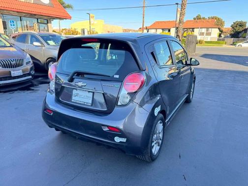 2014 Chevrolet Spark EV 2LT